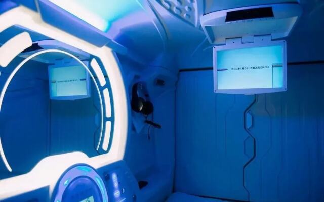 Capsule Hotel 2nd BOX