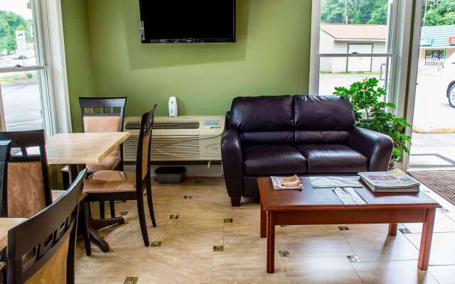 Econo Lodge Jefferson Hills Hwy 51