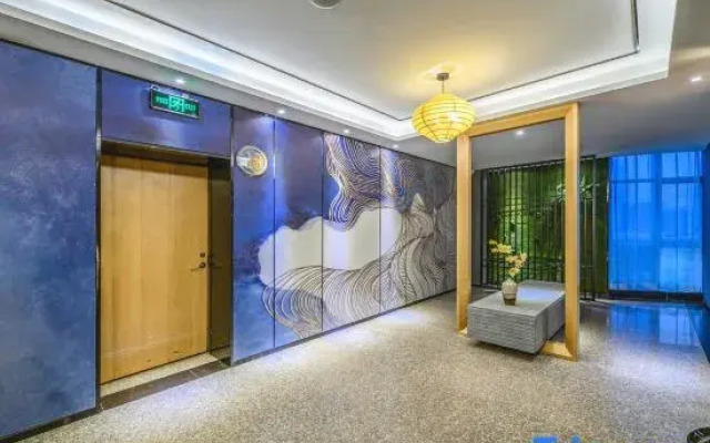 Xiadou Hotel (Nanning Nanhu Square Metro Station Store)