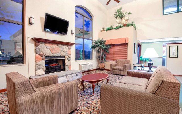 Baymont by Wyndham Boston Heights/Hudson