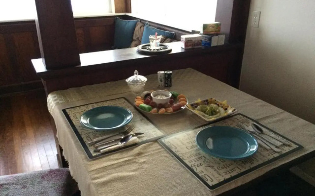 Hilo Bay Oceanfront B&B