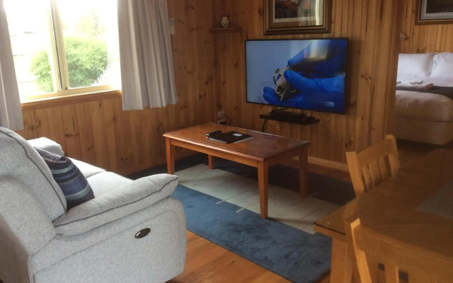 Swansea Cottages & Lodge Suites