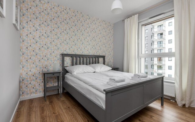 Frey Homes Suite - Blisko plazy