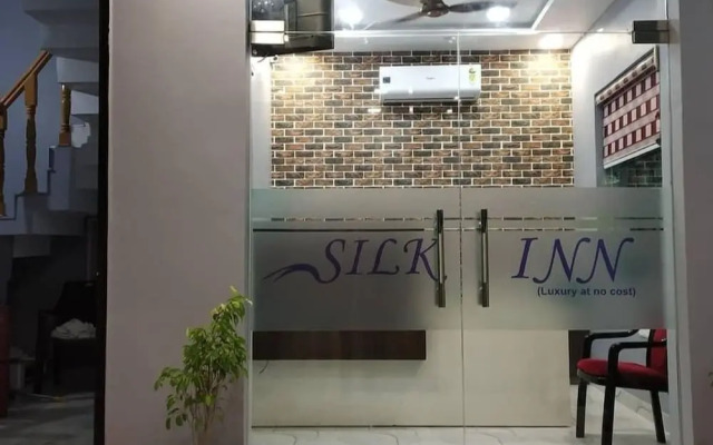 Silk Inn Luxury At No Cost