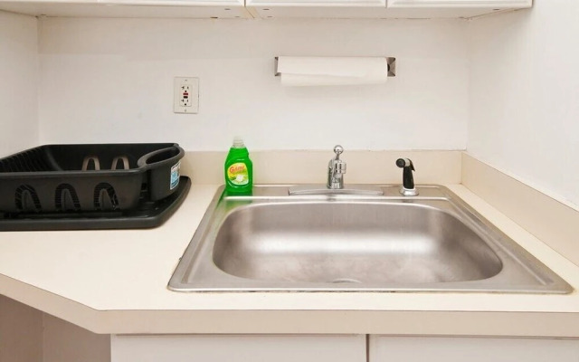 Spacious 2 BR - Upper East / 329#13