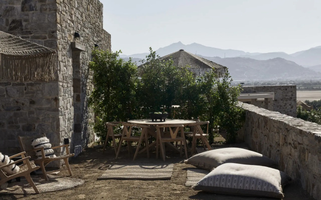 Naxian Rhapsody Luxury Villas & Suites