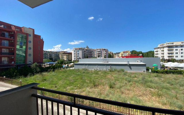 Private Studio SUMMER BREZE 204