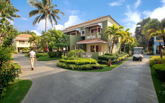 Radisson Blu Resort Goa Cavelossim Beach