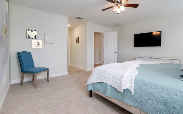 Storey Lake - 4725 Sleepy Hollow Drive