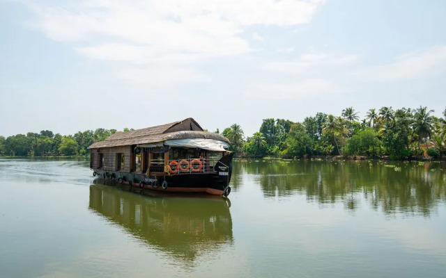 Oyo 22118 Houseboat Swan 2 Bhk Private