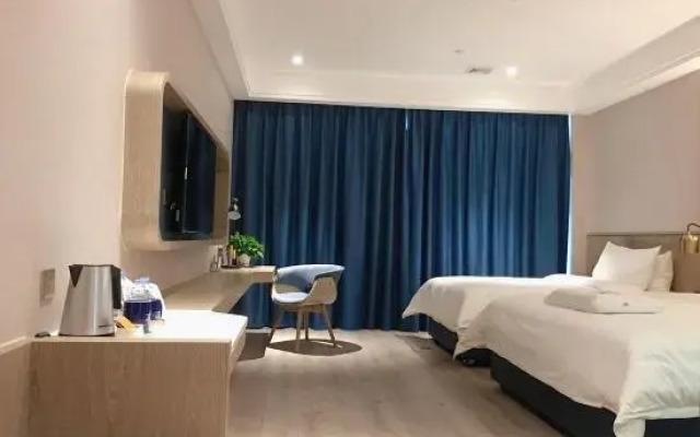 Kyriad Marvelous Hotel (Heyuan  Hakka Culture Park)