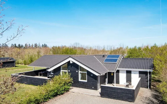 8 Person Holiday Home in Hemmet