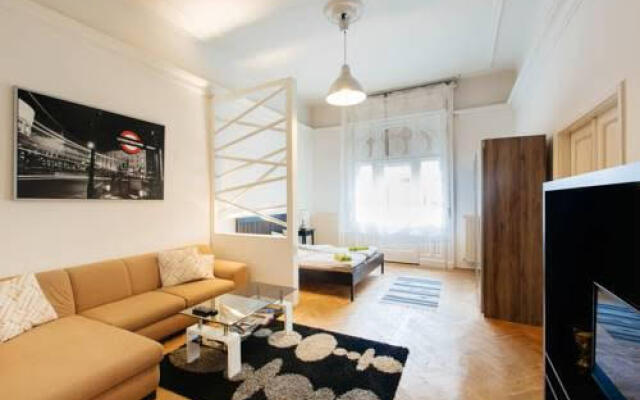 Living Budapest Apartment - Régi Posta Utca