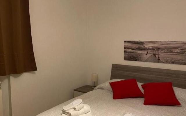 “Coccole nel borgo” 2min to outlet