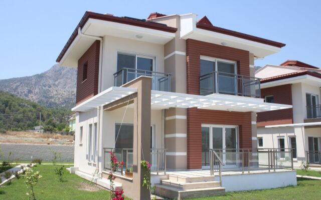 Golden Golf Sarigerme Villalari