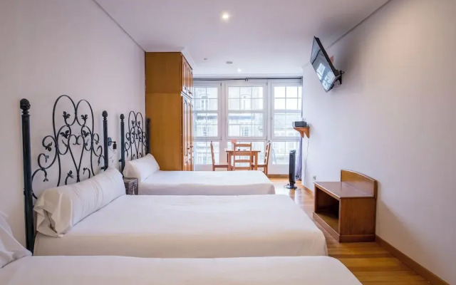 Apartamentos Alda Porta do Sol