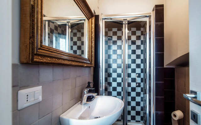 Del Pero Suite - by MyHomeInComo
