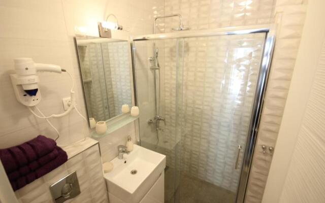Apartments Laledo