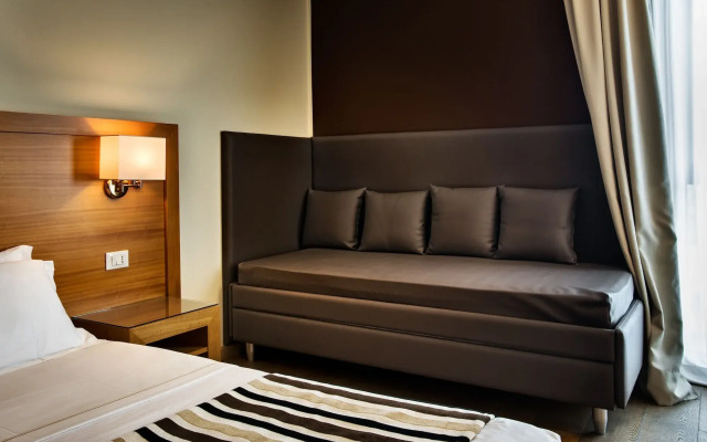 Sardegna Hotel, Suites & Restaurant