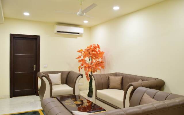 When In Gurgaon - Service Apartments Next to Artemis Hospital