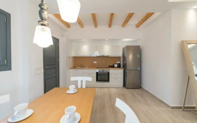 Nostos Apartments