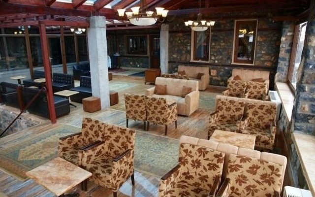 Lithos Hotel & Spa