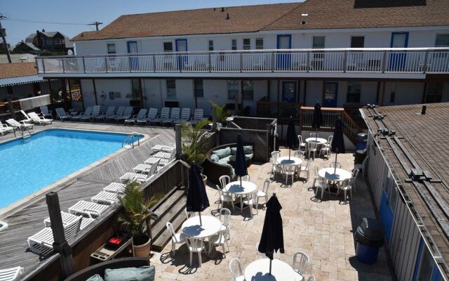 Fire Island Hotel