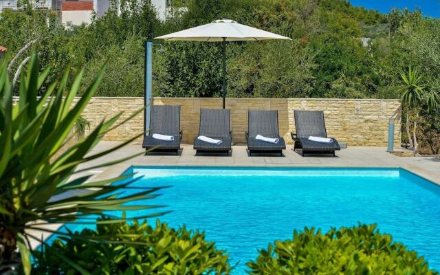Apartments Villa Ana