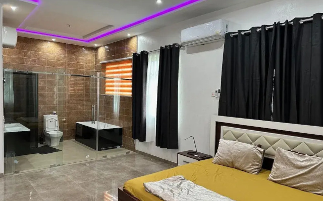 Nanani Luxury Villa - Kumasi