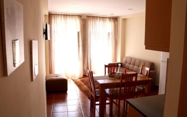 House With 2 Bedrooms in Lamego, With Furnished Terrace and Wifi