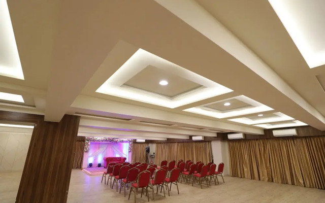 Hotel Privya Rooms and banquet Surat