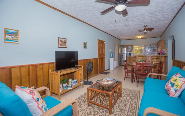 Roatan Ocean View - Ground Floor 2 Bedroom Apts