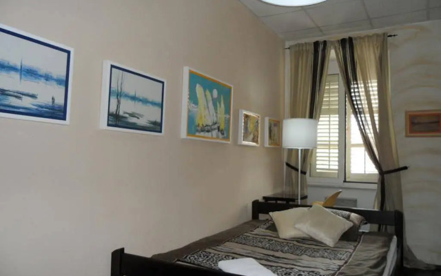 Hostel Carnevale