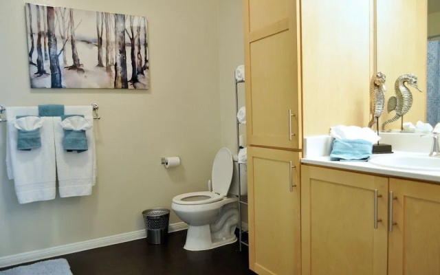 VIP Hollywood LA 5BD Walk of Fame Suite