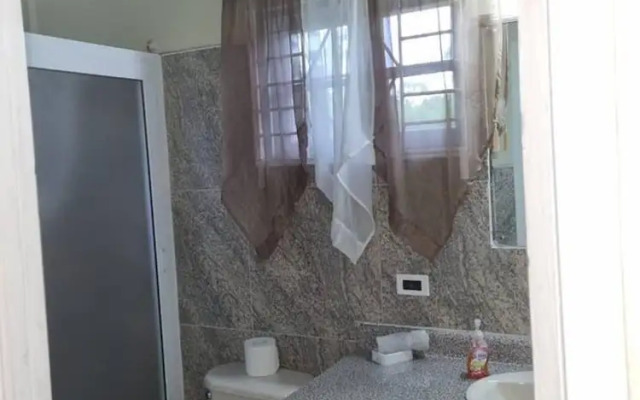 Stunning 3-bedroom House in Ocho Rios Upton