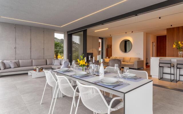 Loft Hvar in Hvar with 3 bedrooms and 1 bathrooms