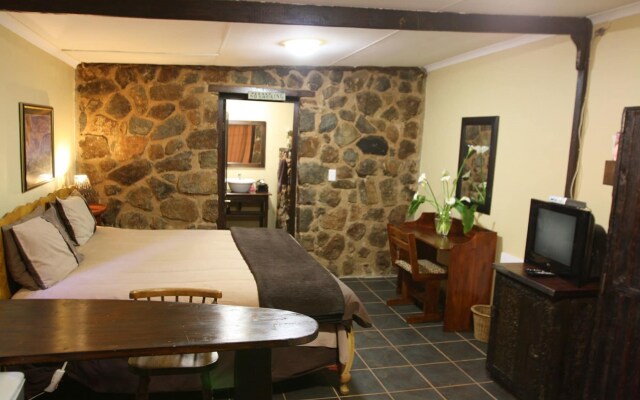 Lomas Creek Guest Lodge