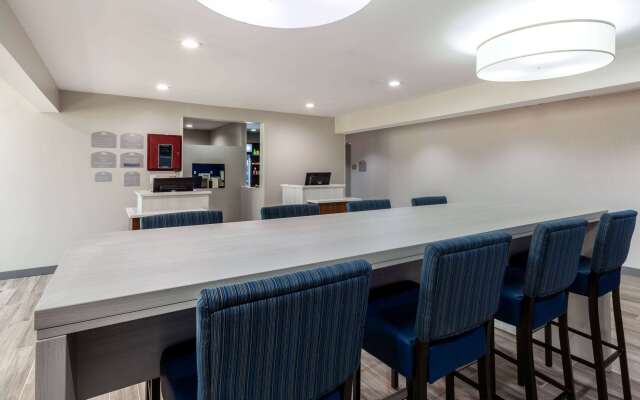 Microtel Inn & Suites by Wyndham Sunbury/Columbus North