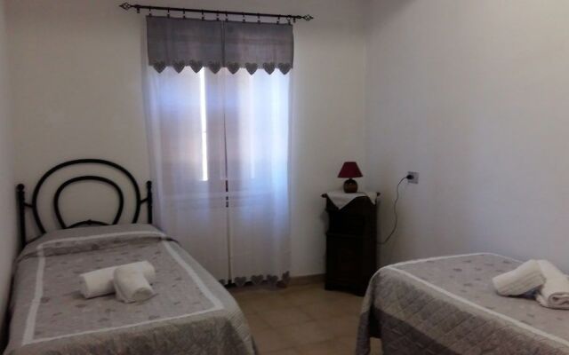 Case Vacanza Serre Di Parrano