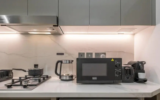 Charming Studio 10 Minutes From Dubai Mall