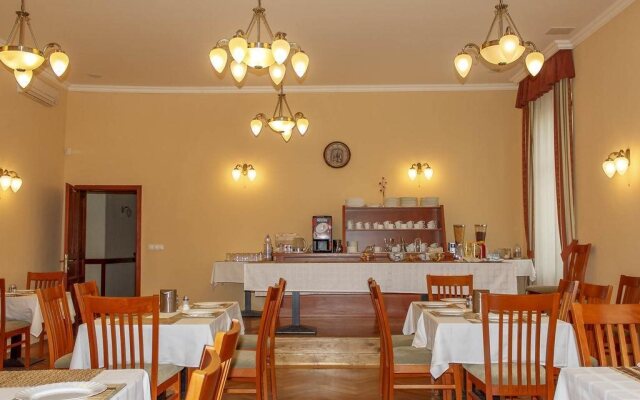 Pannon Hotel