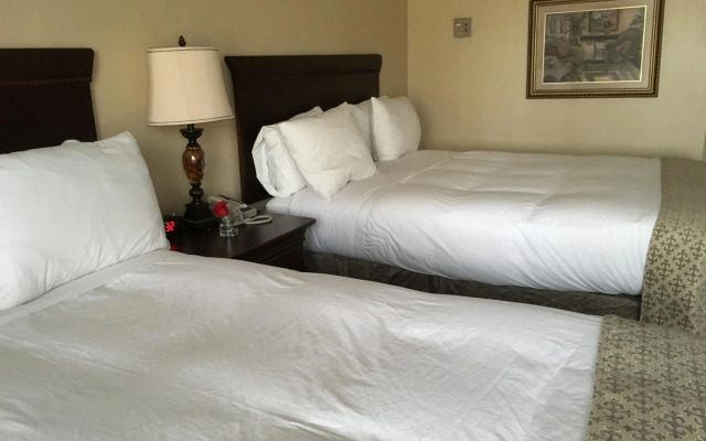 Colts Neck Inn Hotel