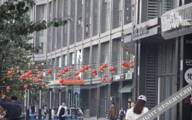Beijing Golden Apple Apartment