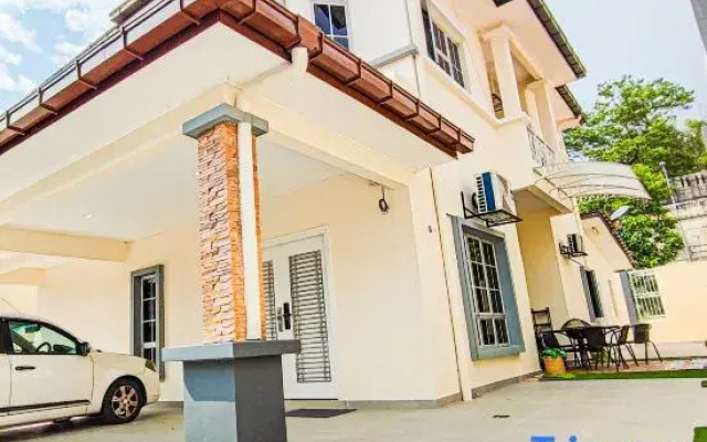 Modern 5-Bedroom House BBQ Event Wedding at Kajang by HCK
