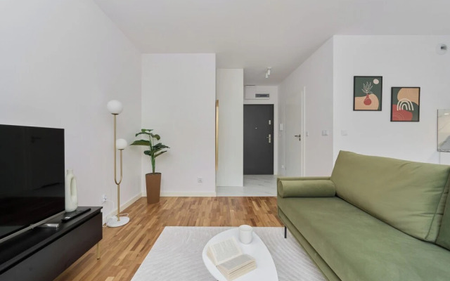 Studio Komuny Paryskiej by Renters