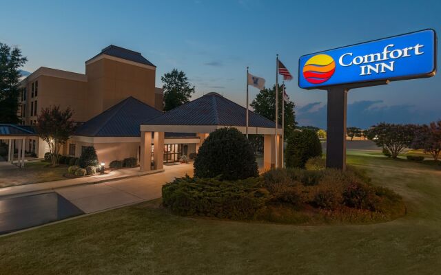 Comfort Inn Fayetteville near Fort Bragg