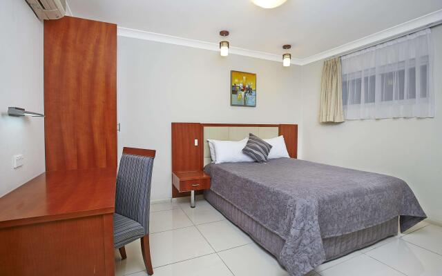 Comfort Inn & Suites Burwood