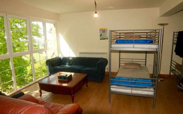 Surf Camp San Sebastian Partyhostel