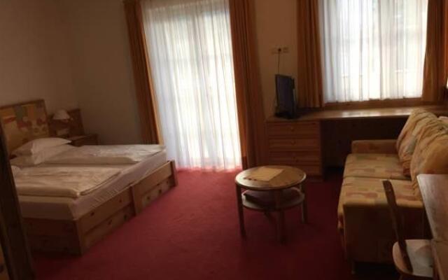 Hotel Tenz