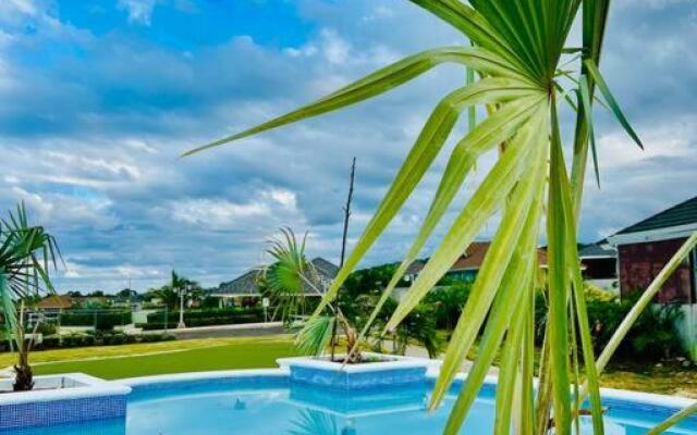 720 Sea Breeze Vacation Home
